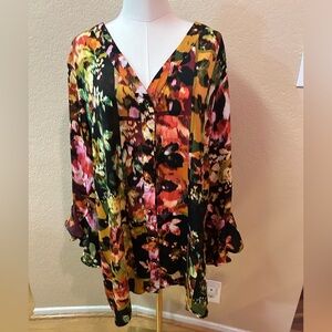 Slim Factor by Investments Woman Floral V-Neck Blouse - Multicolor